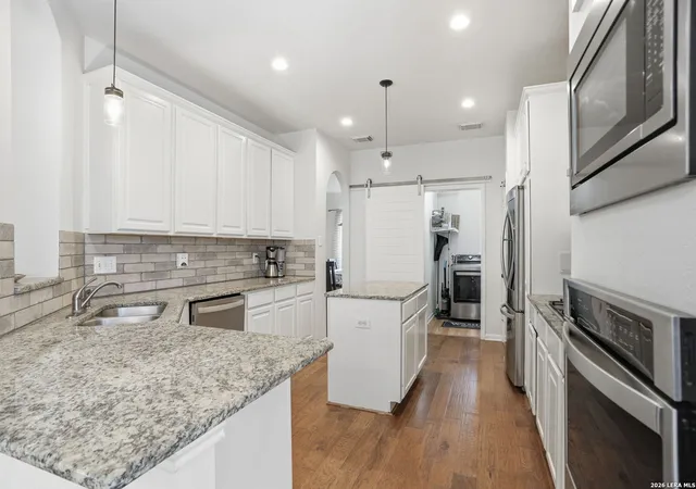 Photo 4 of Single family home for sale at 13502 Charter Bend Dr, San Antonio, TX 78231 | MLS# 1993273 | Listing updated on 2026-09-13