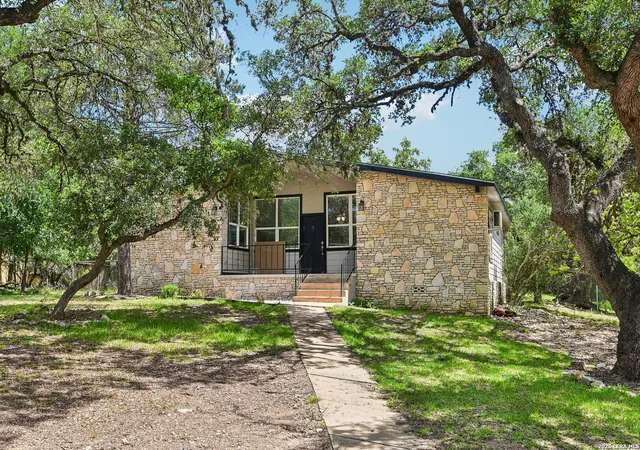 Photo 1 of Single family home for sale at 31320 Sunlight Dr, Bulverde, TX 78163 | MLS# 1993278 | Listing updated on 2026-10-08