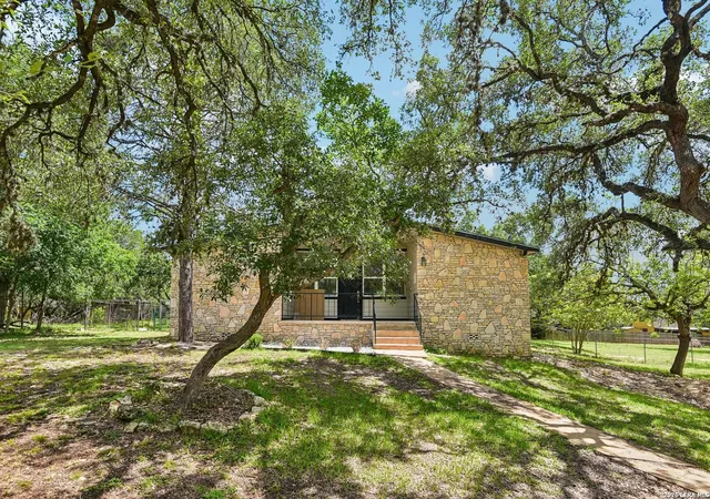 Photo 3 of Single family home for sale at 31320 Sunlight Dr, Bulverde, TX 78163 | MLS# 1993278 | Listing updated on 2026-10-08