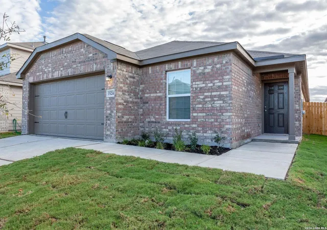 2nd image of 15214 Harbor La Ne Harbor Landing, Von Ormy, TX 78073 | MLS# 1993288