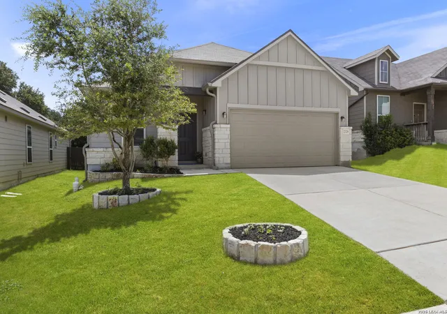 Photo 3 of Single family home for sale at 27328 Sterling Silver, San Antonio, TX 78260 | MLS# 1993296 | Listing updated on 2026-09-24