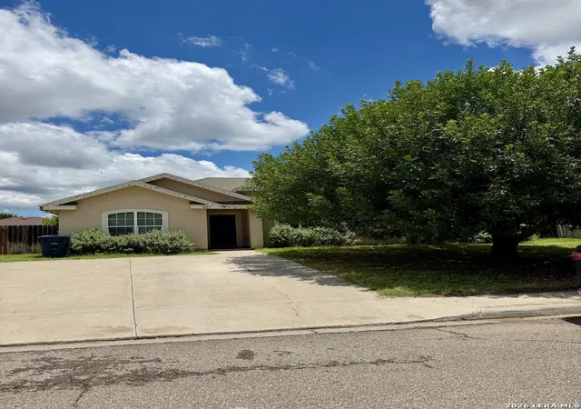 35th image of 227 Paso Caballero, Eagle Pass, TX 78852 | MLS# 1993328