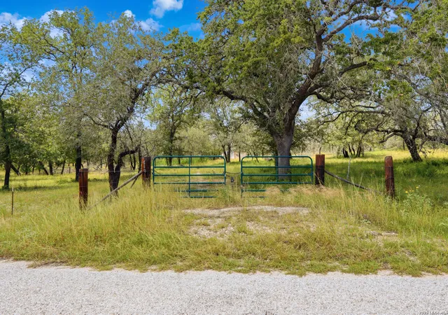 3rd image of 1440 Clear Lake Loop, Poteet, TX 78065 | MLS# 1993347
