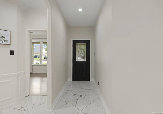 Photo 3 of Single family home for sale at 168 Niemietz Cv, Cibolo, TX 78108 | MLS# 1993353 | Listing updated on 2026-09-12