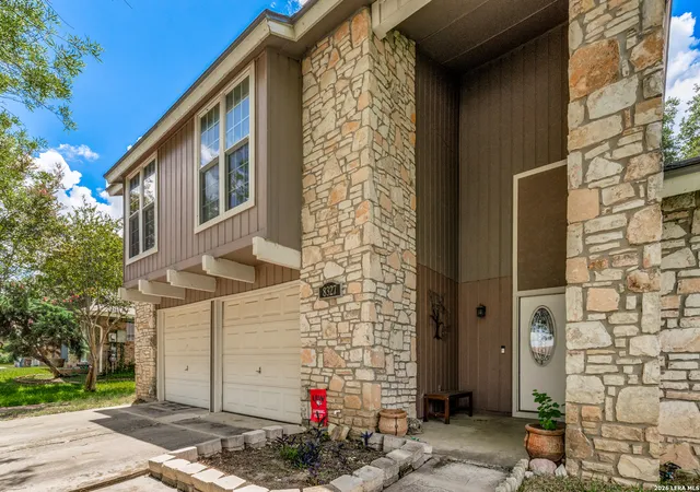 Photo 3 of Single family home for sale at 8327 Athenian, Universal City, TX 78148 | MLS# 1993373 | Listing updated on 2026-09-12