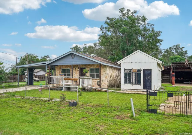 3rd image of 4229 & 4225 Mansion, Von Ormy, TX 78073 | MLS# 1993391
