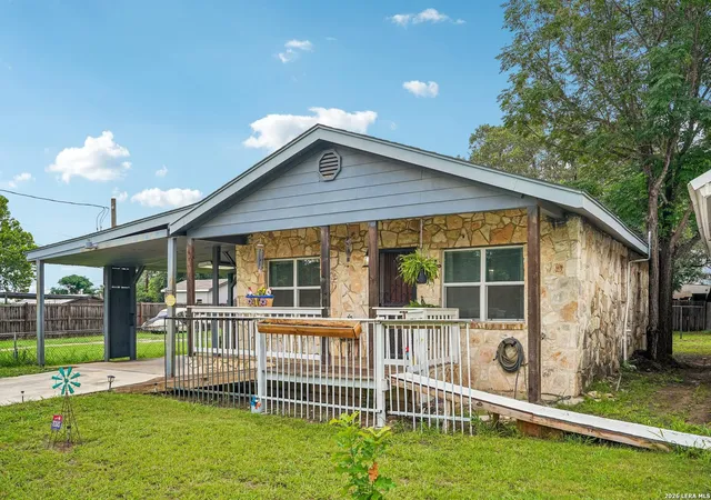 4th image of 4229 & 4225 Mansion, Von Ormy, TX 78073 | MLS# 1993391