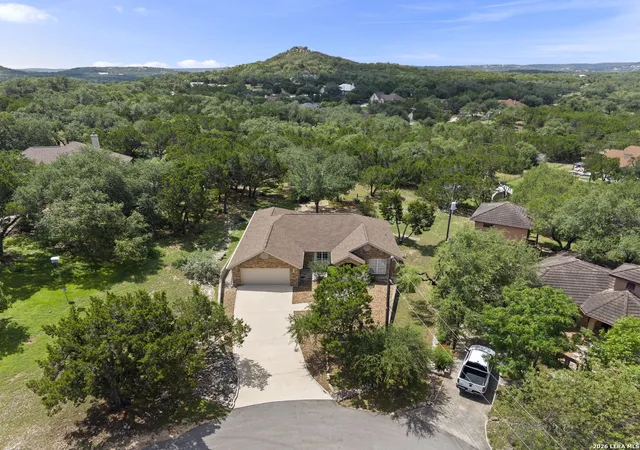 Photo 3 of Single family home for sale at 145 Schlamp Bay, Canyon Lake, TX 78133 | MLS# 1993401 | Listing updated on 2026-08-12