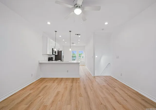 5th image of 1303 Essex St, San Antonio, TX 78210