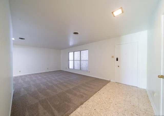 4th image of 6614 Moss Oak, San Antonio, TX 78229 | MLS# 1993420