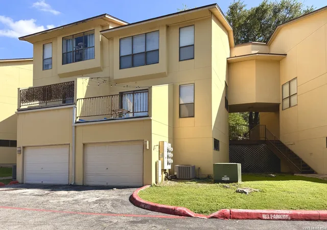 1st image of 8642 Fredericksburg Rd, San Antonio, TX 78240