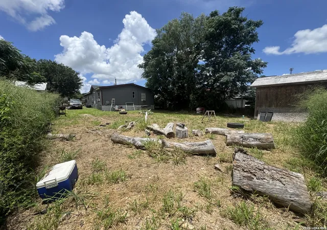 5th image of 714 Hough, Adkins, TX 78101 | MLS# 1993468