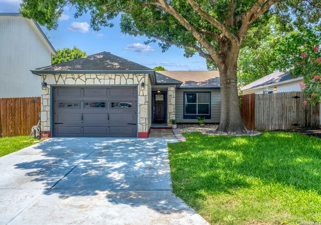 Homes for sale in San Antonio, TX | 7715 Chatsworth, San Antonio, TX 78250 | MLS# 1993485
