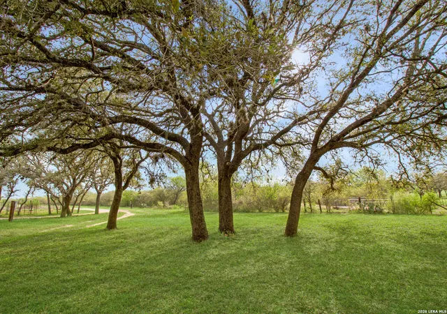Homes for sale in Beeville, TX | 164 Bobwhite Trl, Beeville, TX 78102 | MLS# 1993489