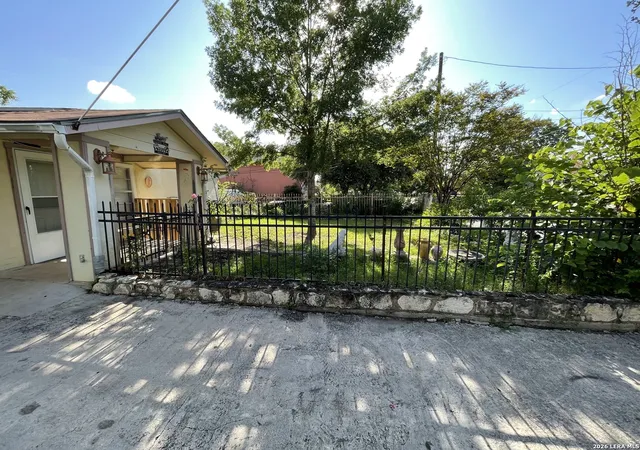 3rd image of 330 Bradley St, San Antonio, TX 78211 | MLS# 1993491
