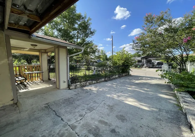 4th image of 330 Bradley St, San Antonio, TX 78211 | MLS# 1993491