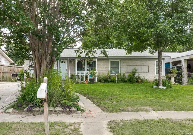 Photo 2 of Single family home for sale at 431 Kopplow, San Antonio, TX 78221 | MLS# 1993504 | Listing updated on 2026-09-01