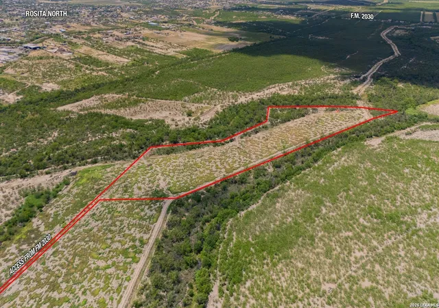 10th image of 4690 Fm 2030, Eagle Pass, TX 78852 | MLS# 1993524