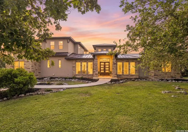 Photo 1 of Single family home for sale at 41 Woodland Vw, Fair Oaks Ranch, TX 78015 | MLS# 1993539 | Listing updated on 2026-09-03