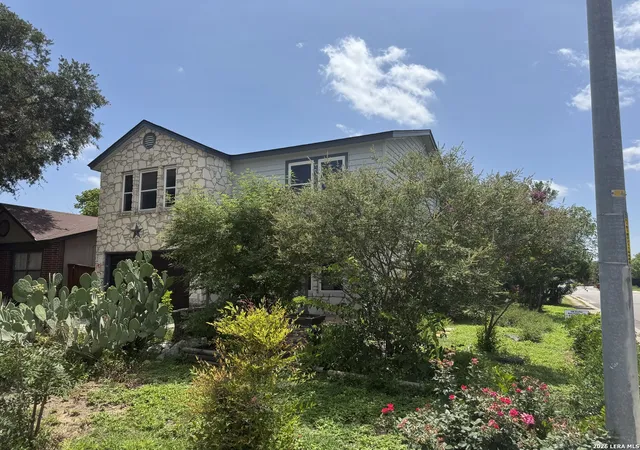 Homes for sale in San Antonio, TX | 7702 Chatsworth, San Antonio, TX 78250 | MLS# 1993562