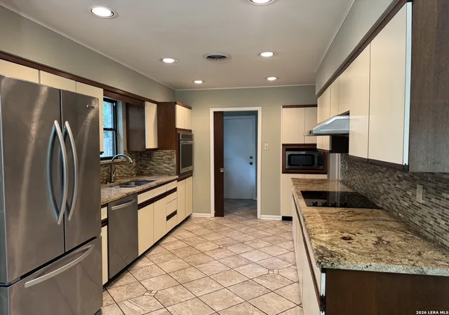 2nd image of 153 Trillium Ln, San Antonio, TX 78213 | MLS# 1993575