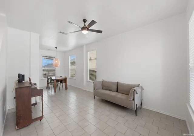 Photo 3 of Single family home for sale at 125 Flatland Trl, San Marcos, TX 78666 | MLS# 1993596 | Listing updated on 2026-10-27