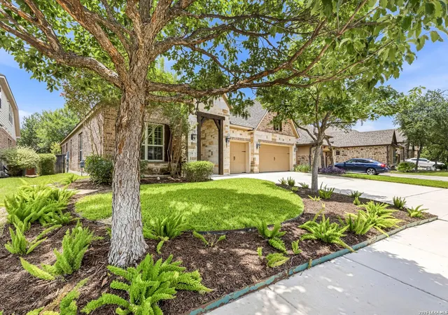 Photo 3 of Sale Pending at 18611 Golden Maize, San Antonio, TX 78258 | MLS# 1993656 | Listing updated on 2026-08-15
