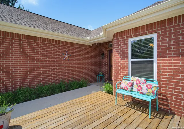 Photo 4 of Single family home for sale at 2621 Deer Stand Loop, San Marcos, TX 78666 | MLS# 1993662 | Listing updated on 2026-09-30
