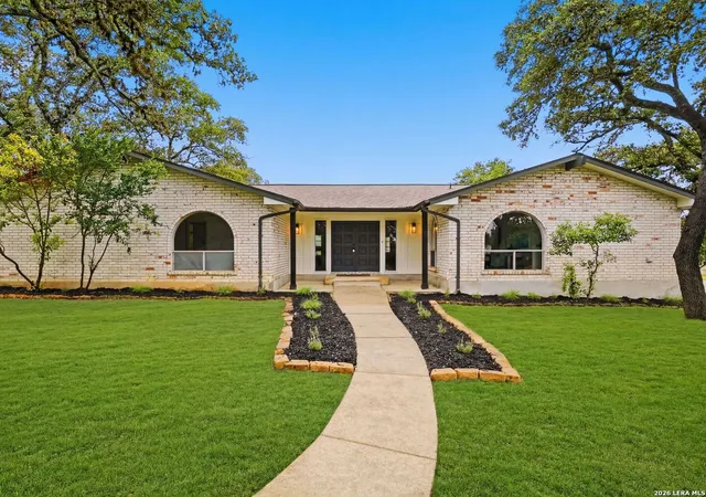 Photo 4 of Sale Pending at 2803 Deer Ledge St, San Antonio, TX 78230 | MLS# 1993668 | Listing updated on 2026-08-20