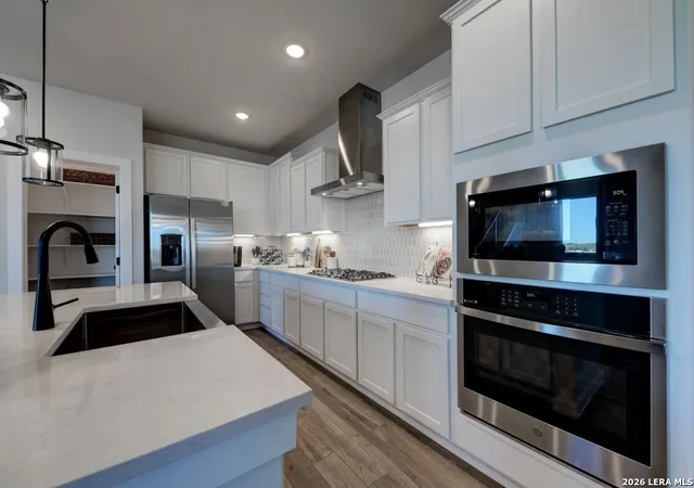 2nd image of 17139 Elder Walnut Dr, Elmendorf, TX 78112 | MLS# 1993674