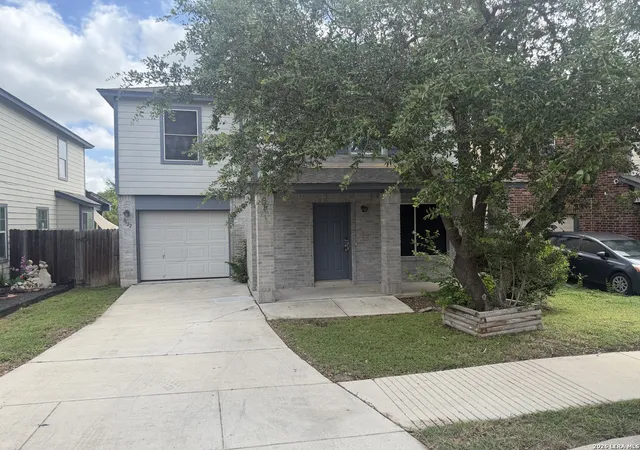 Photo 1 of Single family home for sale at 7822 Hedrick Farm, San Antonio, TX 78239 | MLS# 1993680 | Listing updated on 2026-08-24