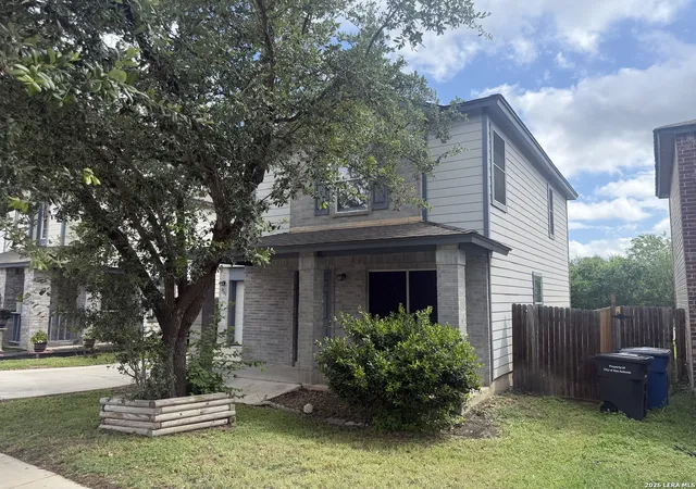 Photo 2 of Single family home for sale at 7822 Hedrick Farm, San Antonio, TX 78239 | MLS# 1993680 | Listing updated on 2026-08-24