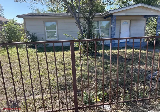 Homes for sale in San Antonio, TX | 2618 Lombrano St, San Antonio, TX 78228 | MLS# 1993682