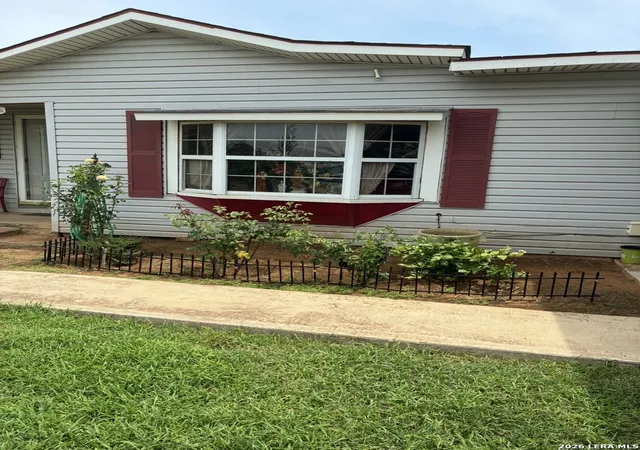 Photo 3 of Single family home for sale at 323 E White St, Dilley, TX 78017 | MLS# 1993711 | Listing updated on 2026-09-08