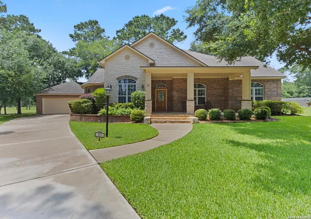 1st image of 23 Melbourne Ct, Montgomery, TX 77356 | MLS# 1993734
