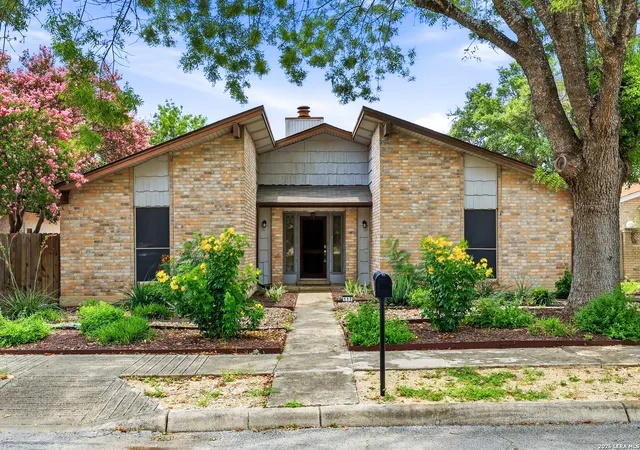 Homes for sale in Universal City, TX | 117 De Vaca, Universal City, TX 78148 | MLS# 1993765