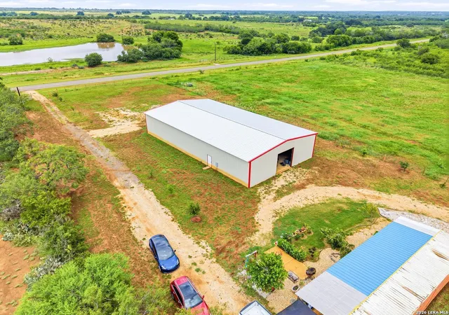 3rd image of 7746 Fm 537, Floresville, TX 78114 | MLS# 1993820