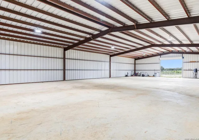 5th image of 7746 Fm 537, Floresville, TX 78114 | MLS# 1993820