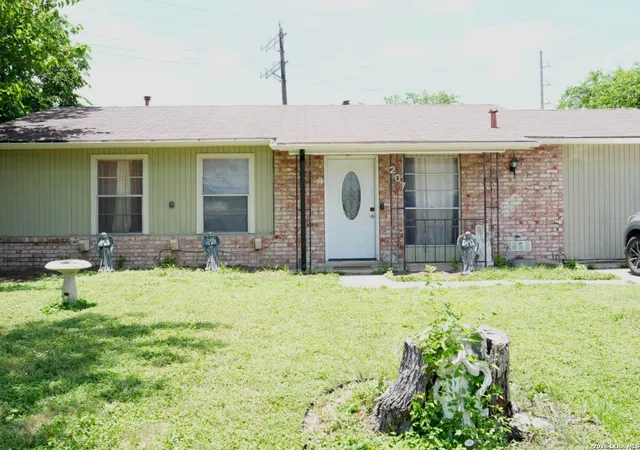 Photo 1 of Single family home for sale at 207 Lynhaven Dr, San Antonio, TX 78220 | MLS# 1993827 | Listing updated on 2026-07-04