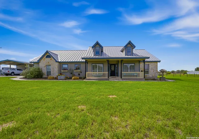 Photo 1 of Single family home for sale at 247 S Palo Alto, Floresville, TX 78114 | MLS# 1993838 | Listing updated on 2026-08-03