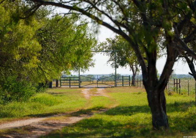 4th image of 9611 Wilke Rd, Kingsbury, TX 78638 | MLS# 1993893
