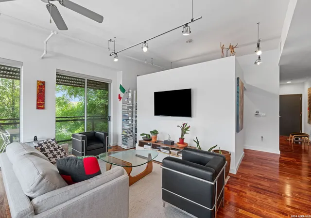 Photo 3 of Condo for sale at 831 S Flores #3216, San Antonio, TX 78204 | MLS# 1993913 | Listing updated on 2026-08-03