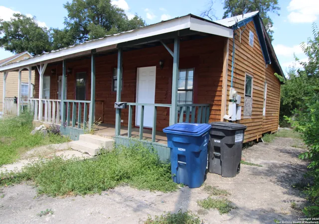 2nd image of 307 E Lachapelle, San Antonio, TX 78204 | MLS# 1993926