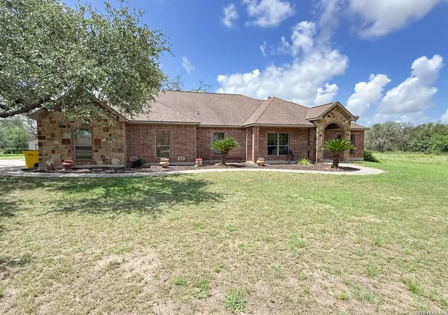 Homes for sale in Natalia, TX | 124 County Road 6879, Natalia, TX 78059 | MLS# 1993927