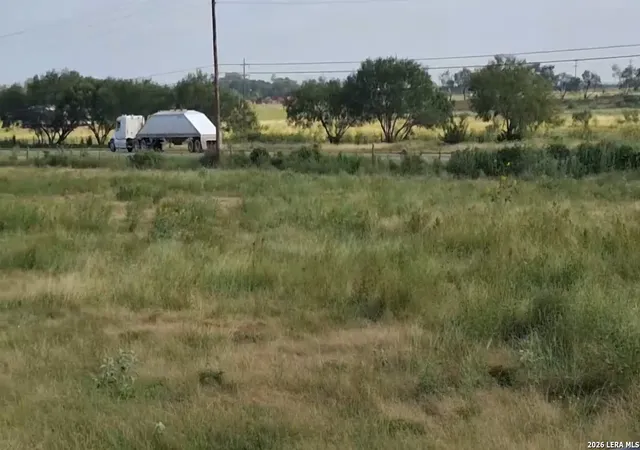 2nd image of 735 W Fm 476, Poteet, TX 78065 | MLS# 1993934