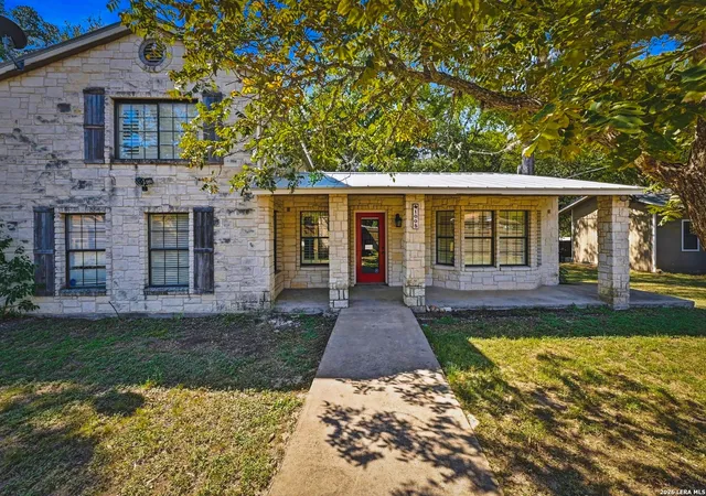 1st image of 1005 4th St, Blanco, TX 78606 | MLS# 1993937