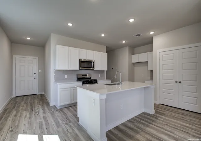 4th image of 4232 Clarisse Street, New Braunfels, TX 78130 | MLS# 1993971
