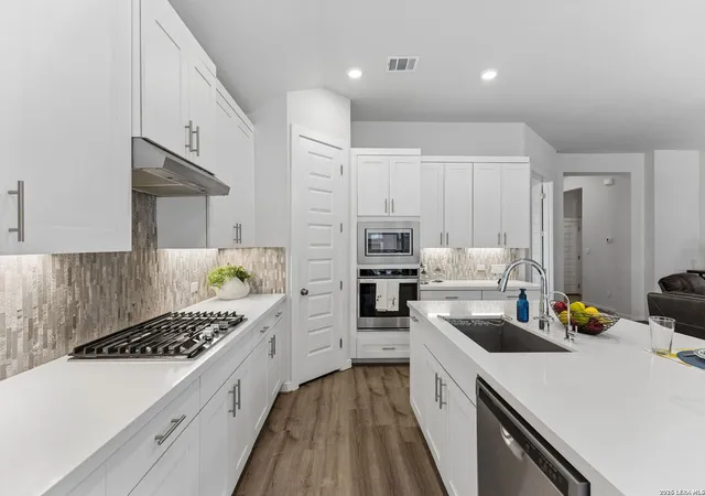 5th image of 2224 Sur Ave, New Braunfels, TX 78132 | MLS# 1994051
