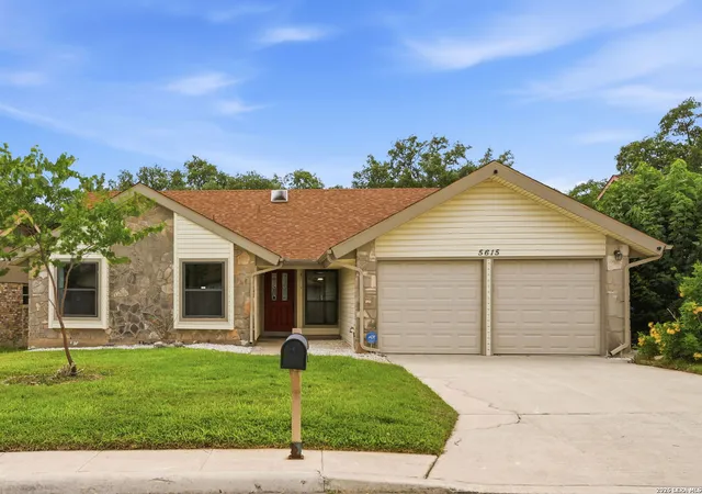Homes for sale in San Antonio, TX | 5615 Timberhurst, San Antonio, TX 78250 | MLS# 1994056