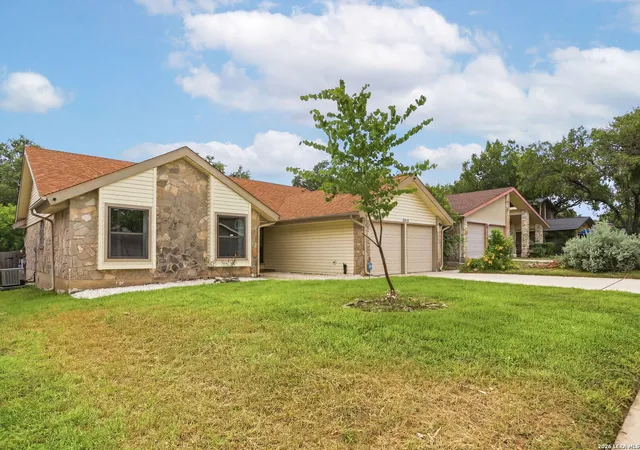 Homes for sale in San Antonio, TX | 5615 Timberhurst, San Antonio, TX 78250 | MLS# 1994056
